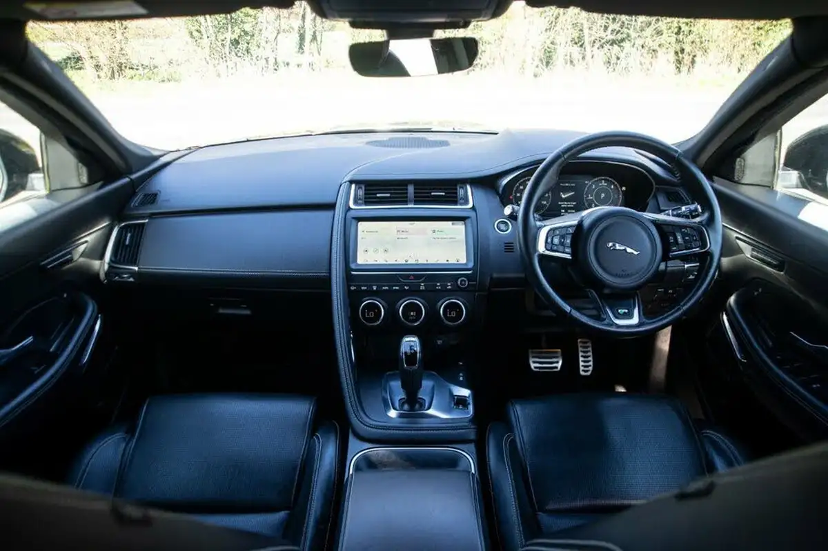 2019-jaguar-e-pace-20-i4d-r-dynamic-hse-180ps-big-16