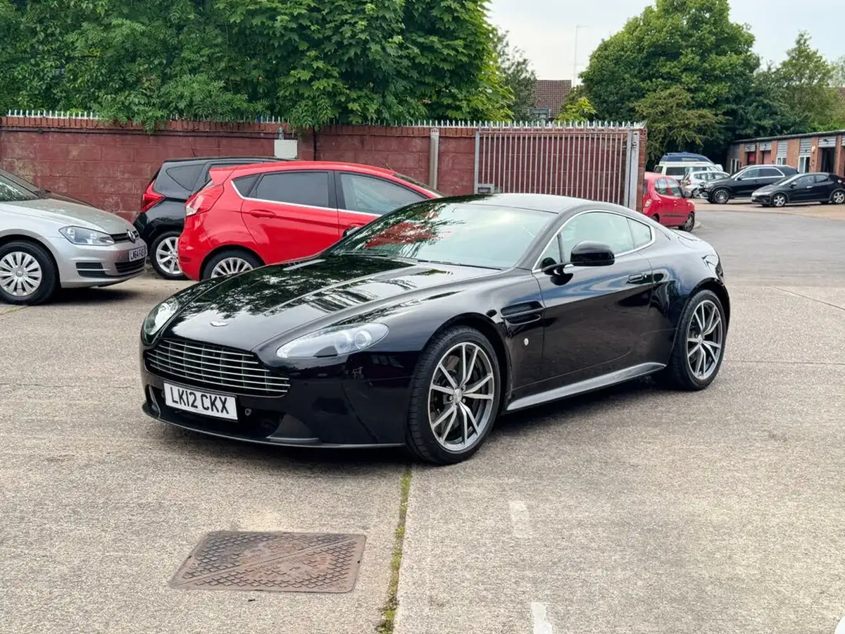 2012-aston-martin-vantage-47-s-coupe-big-1