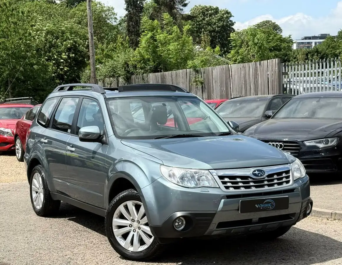 2011-subaru-forester-20-xs-big-0