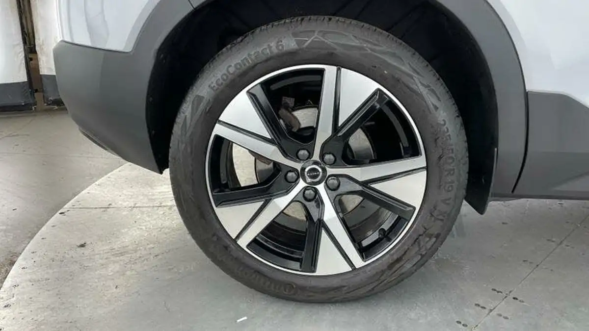 2021-volvo-xc40-15-t5-r-design-262bhp-big-26