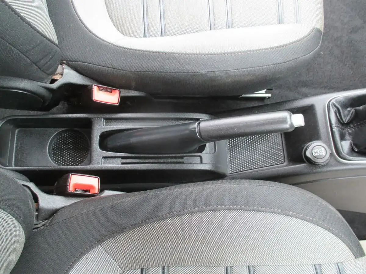 2010-fiat-punto-evo-14-dynamic-8v-ss-5d-big-35