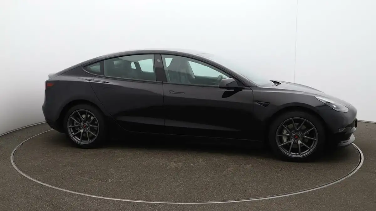 2021-tesla-model-3-e-long-range-4x4-big-46