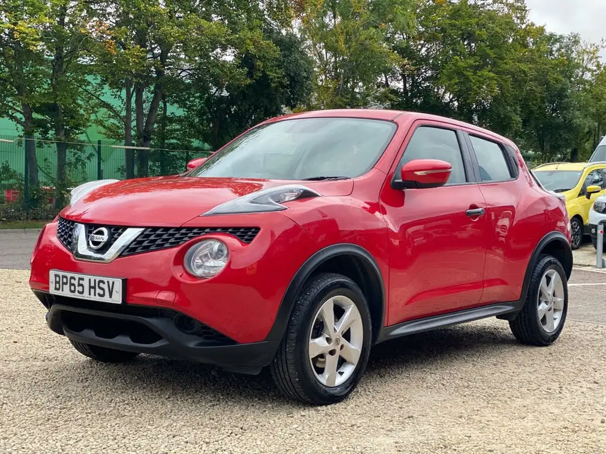 2015-nissan-juke-16-visia-big-2