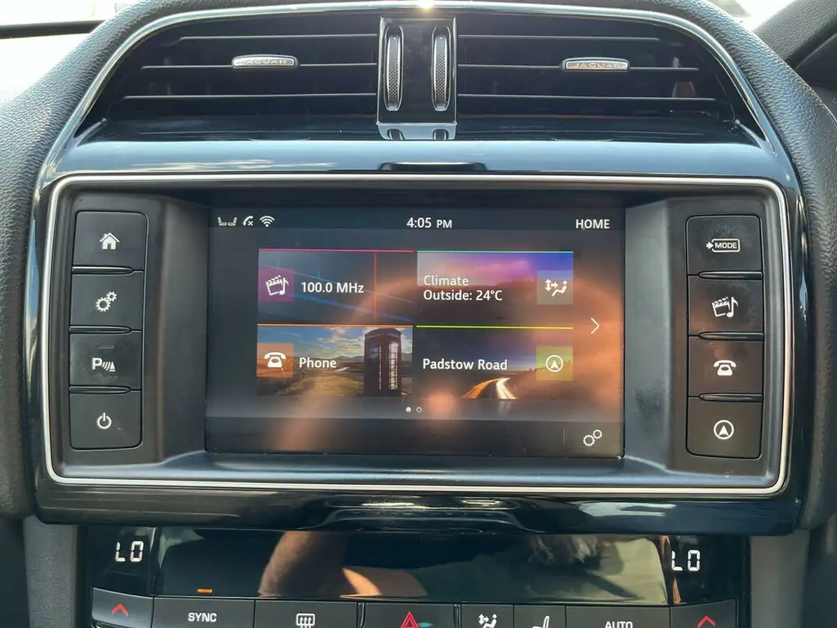 2017-jaguar-f-pace-20-i4d-prestige-180ps-ss-auto-big-38