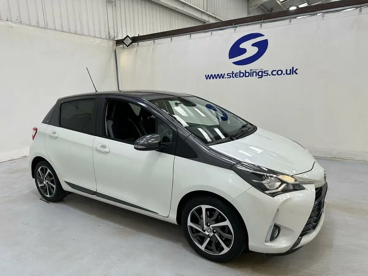 2019-toyota-yaris-15-vvt-i-y20-111bhp-1496cc-big-1