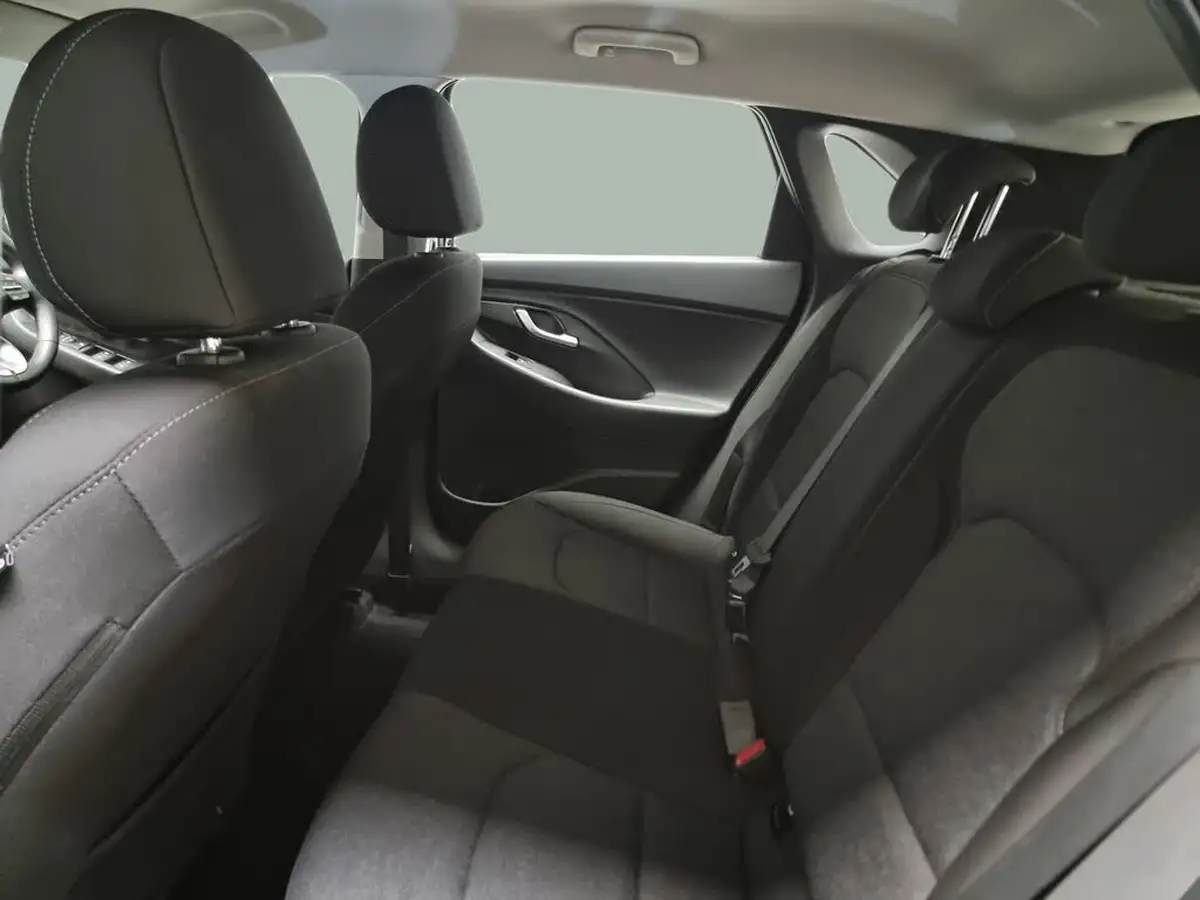 2023-hyundai-i30-10-t-gdi-se-connect-hatchback-dct-big-26