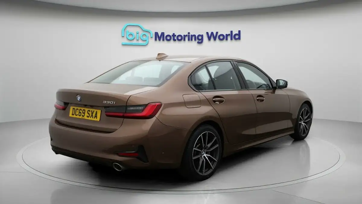 2020-bmw-3-series-20-330i-sport-saloon-4d-big-7