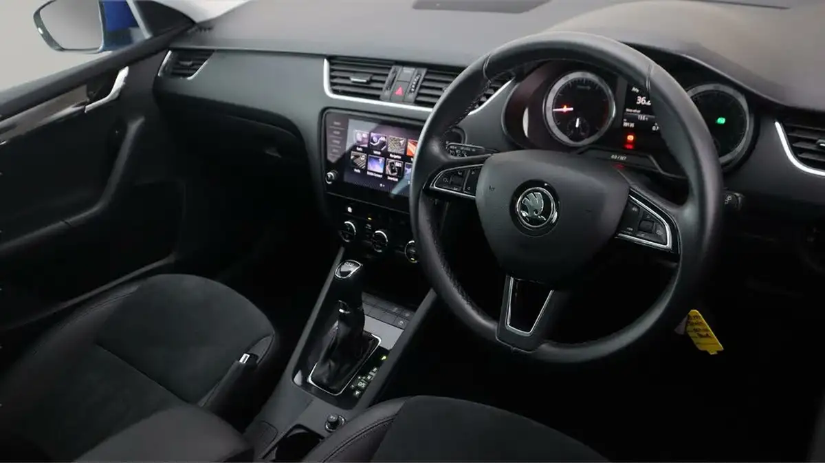 2019-skoda-octavia-15-tsi-se-l-hatchback-dsg-big-9