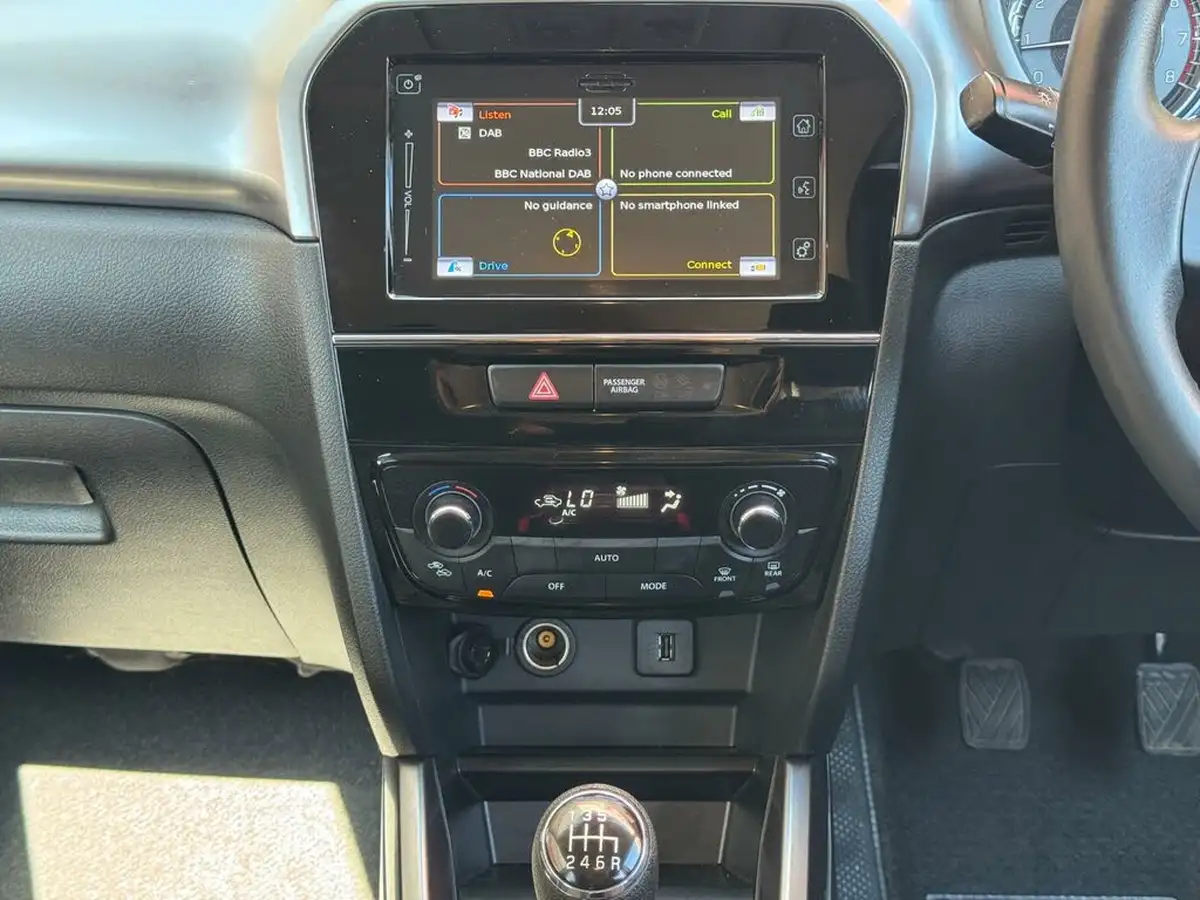 2020-suzuki-vitara-14-boosterjet-sz-t-129ps-mild-hybrid-big-28