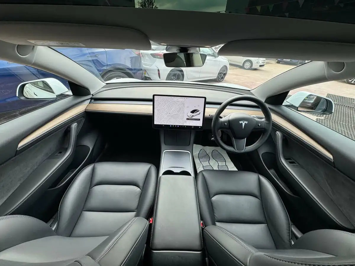 2021-tesla-model-3-e-long-range-awd-big-27