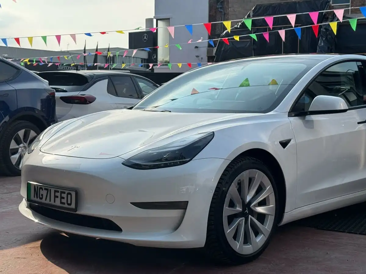 2021-tesla-model-3-e-long-range-awd-big-3