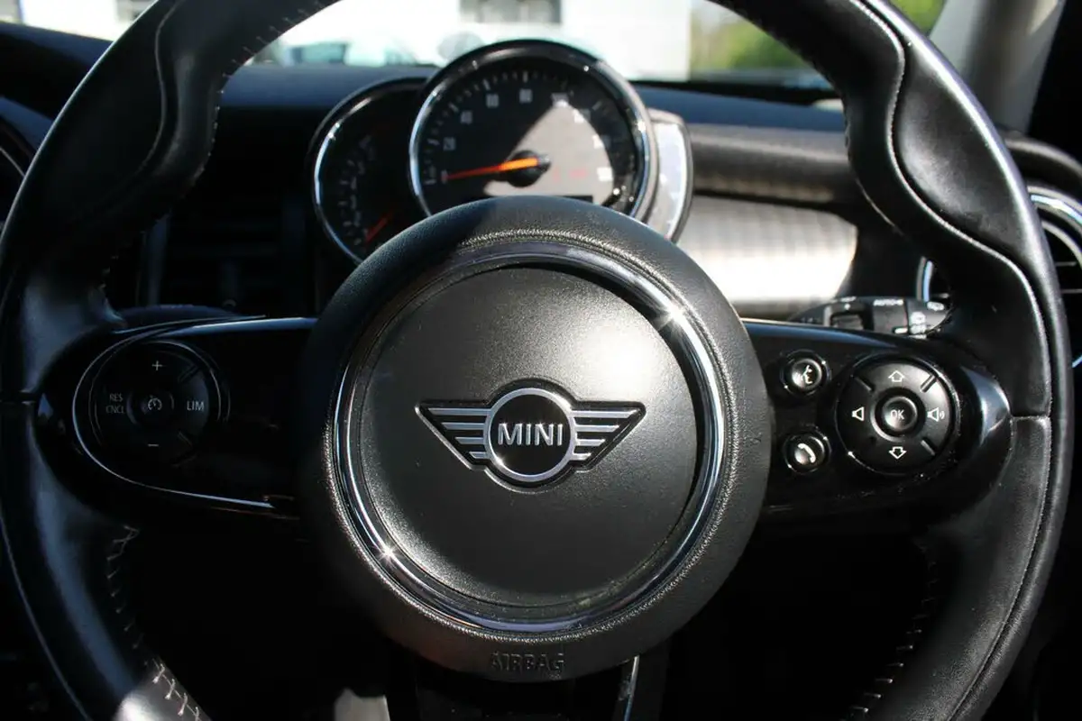 2019-mini-cooper-20-cooper-s-exclusive-189bhp-hatchback-5d-big-24