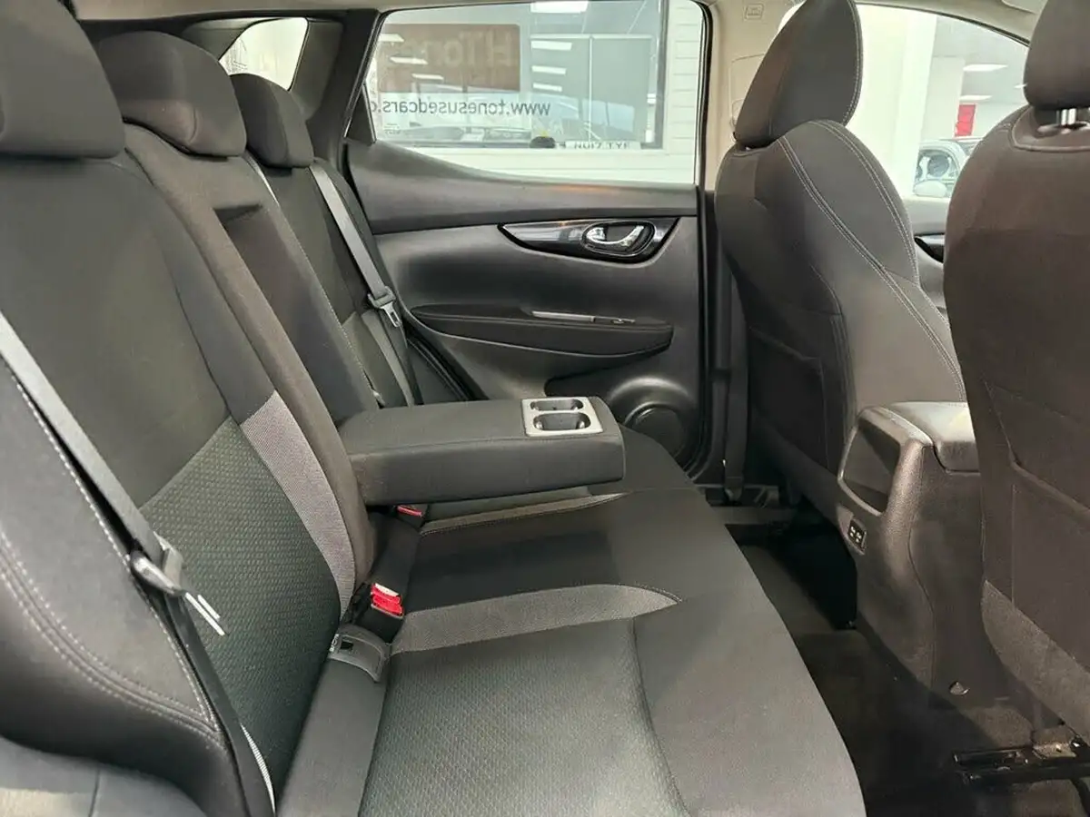 2021-nissan-qashqai-13-dig-t-n-connecta-140ps-big-2