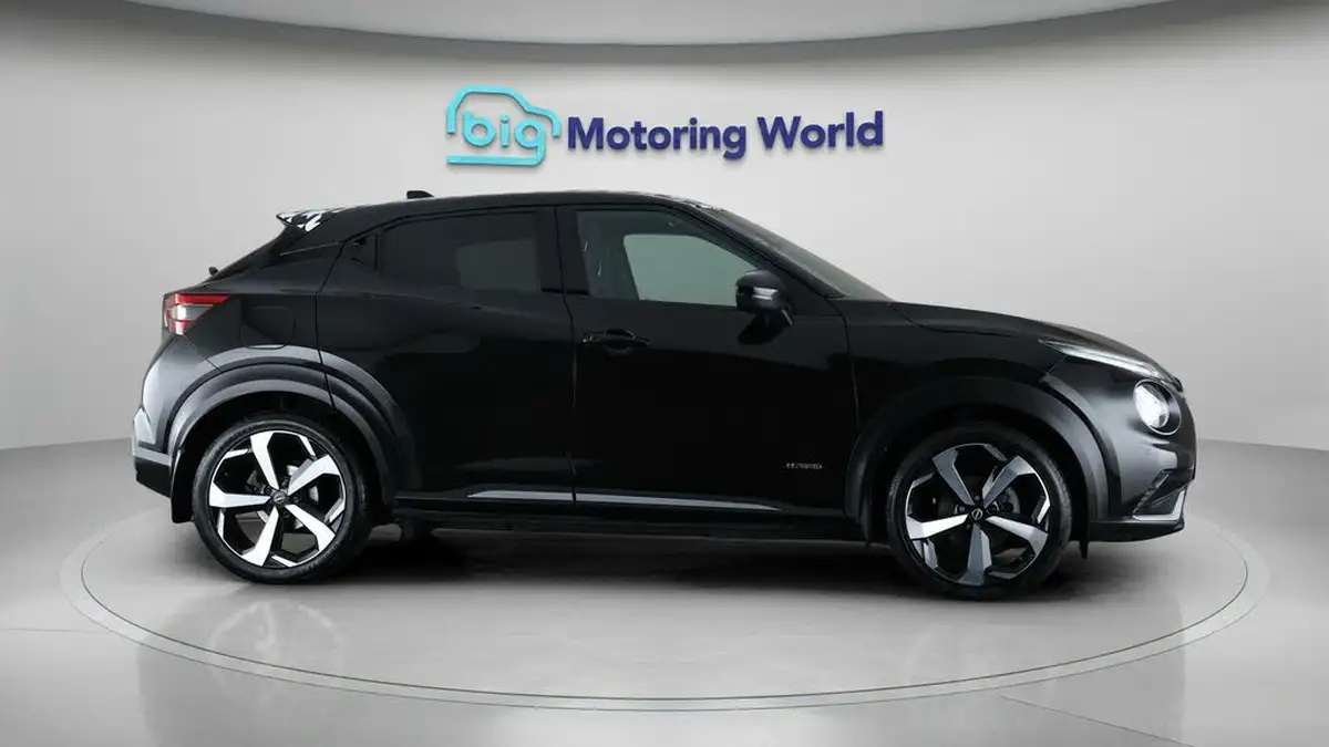 2022-nissan-juke-16-hybrid-tekna-big-8
