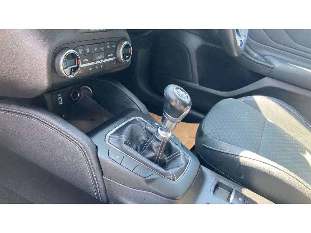 2019-ford-focus-10t-titanium-x-hatchback-big-12