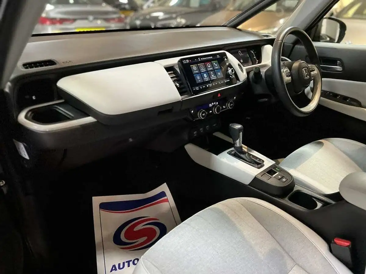 2021-honda-jazz-15-i-mmd-ex-107ps-big-18