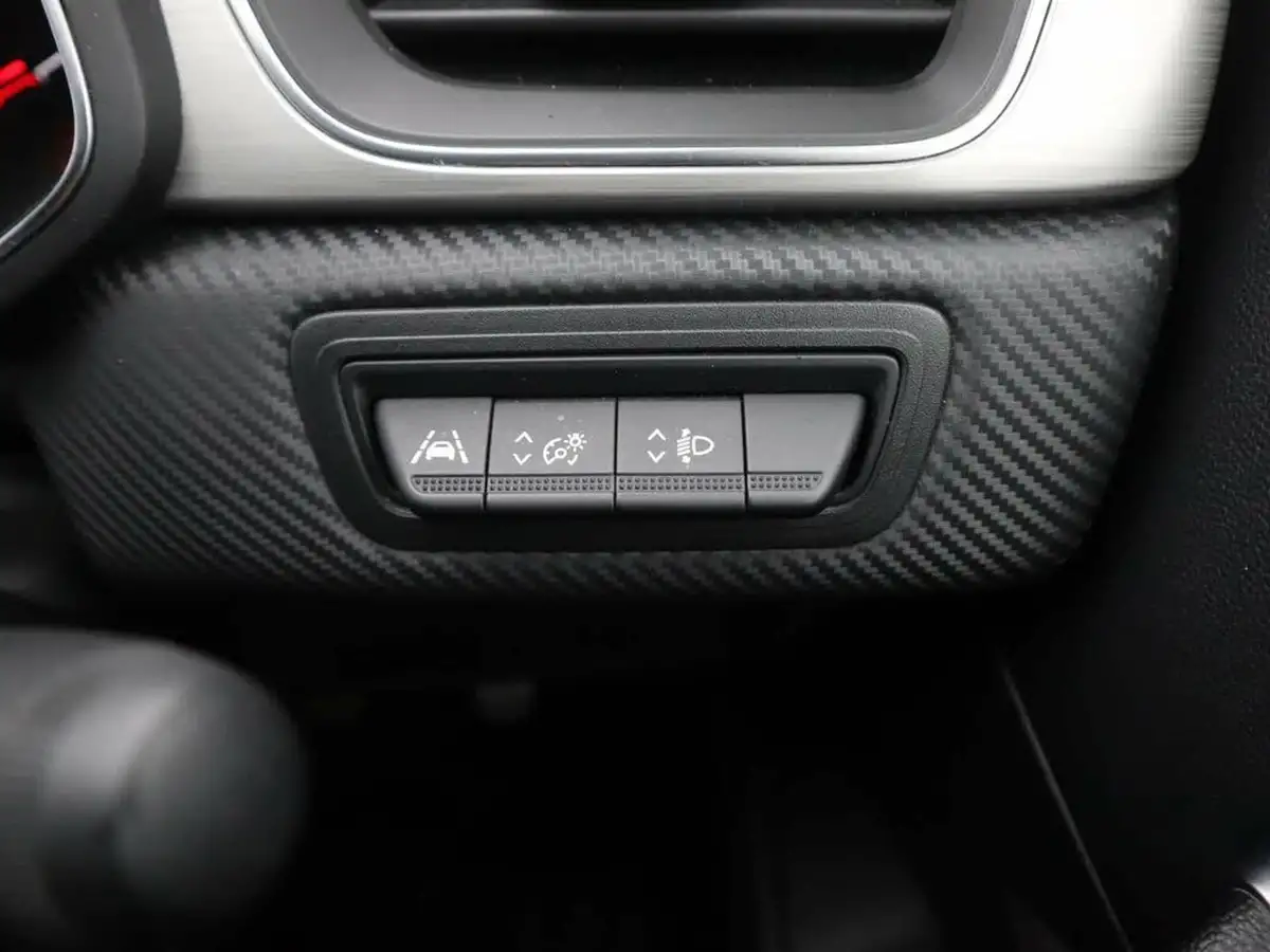 2022-renault-captur-13-tce-rs-line-big-23