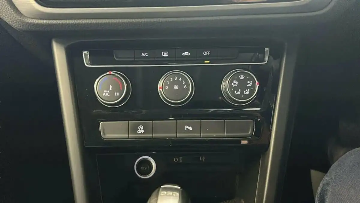 2018-volkswagen-touran-16tdi-se-dsg-big-11