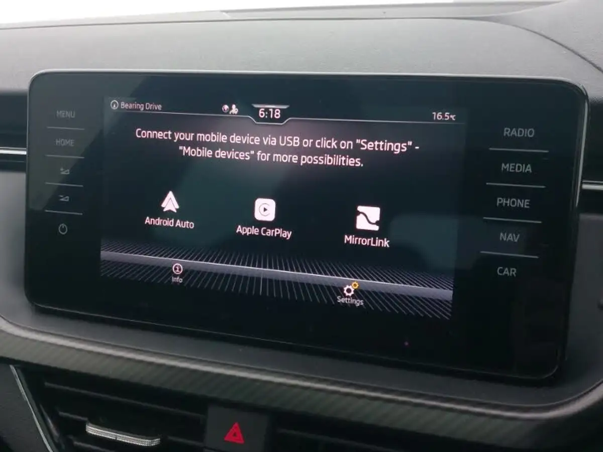 2022-skoda-kamiq-10-tsi-monte-carlo-111ps-dsg-big-13