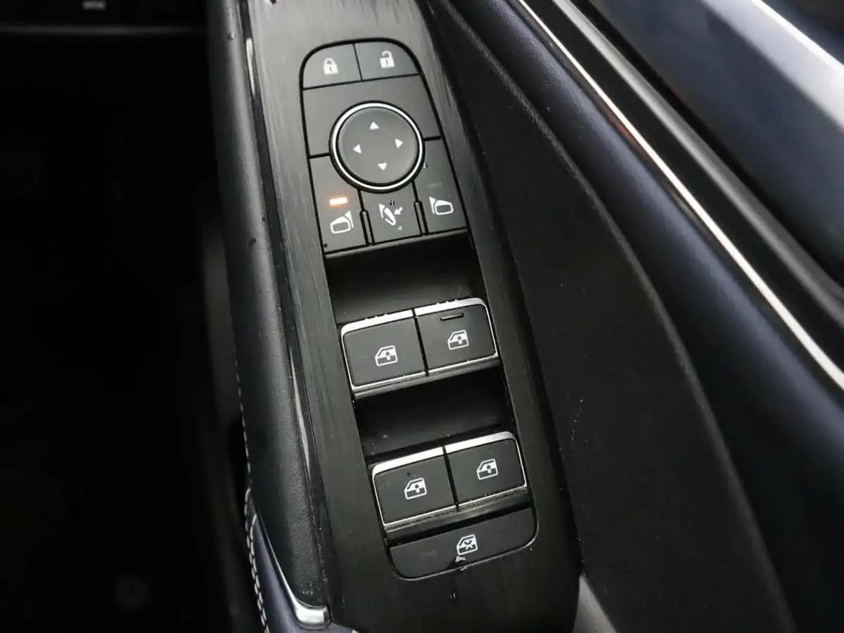 2021-nissan-qashqai-13-dig-t-tekna-big-28