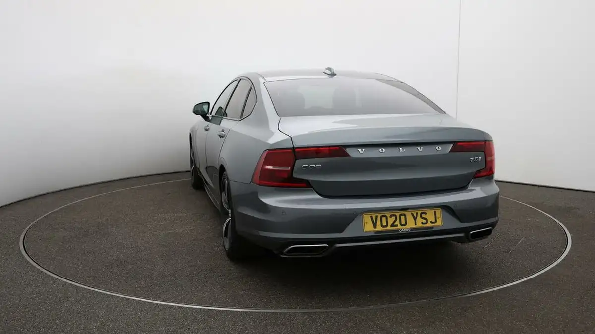 2020-volvo-s60-20-b5-r-design-big-52