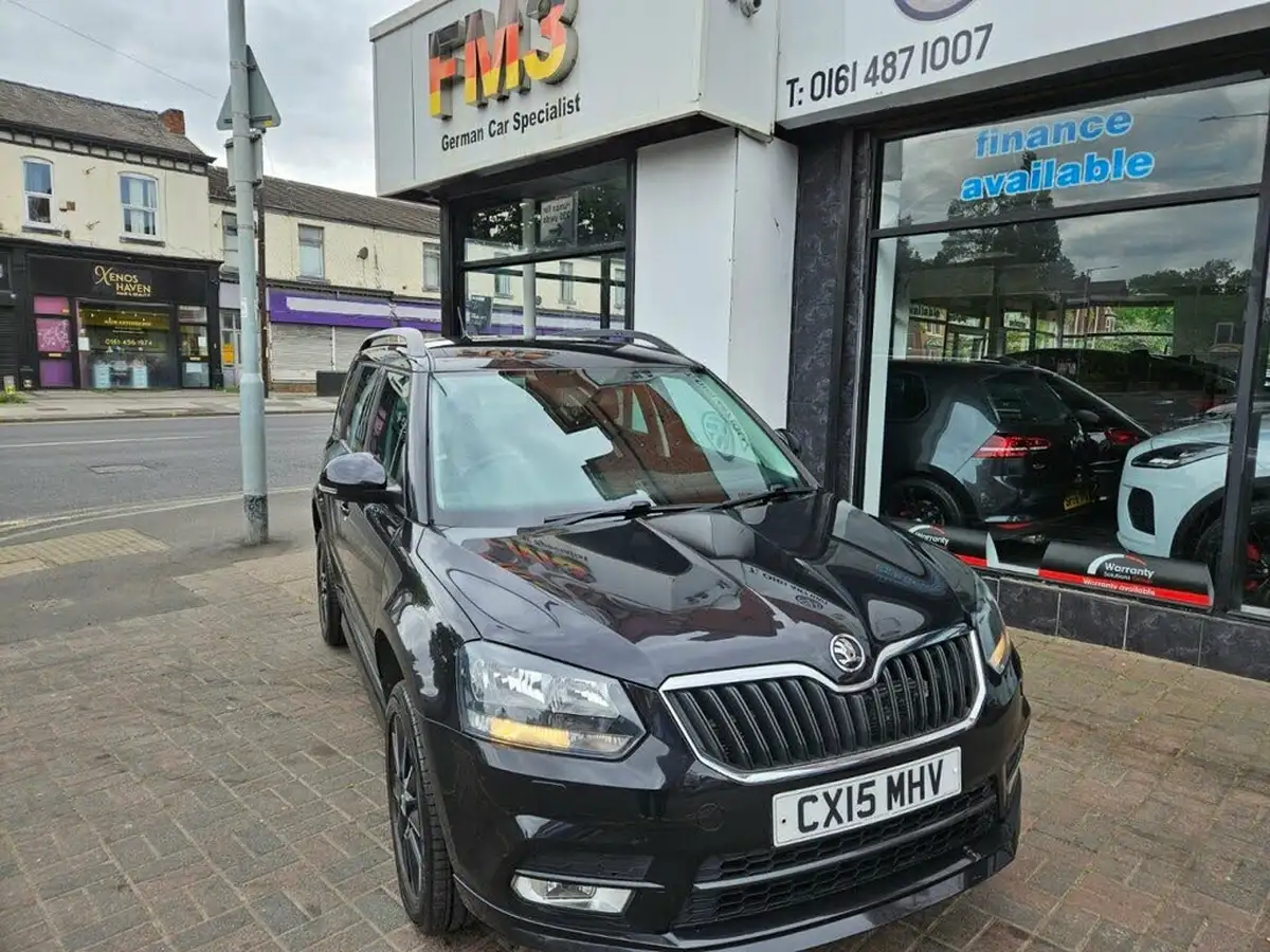 2015-skoda-yeti-20tdi-black-edition-dsg-big-10