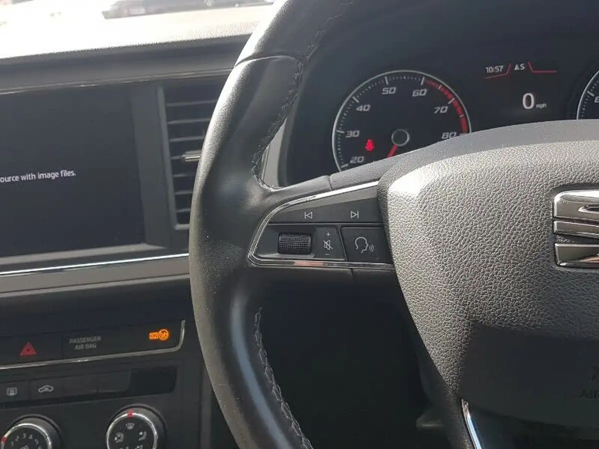 2020-seat-leon-15-tsi-evo-se-dynamic-hatchback-big-11