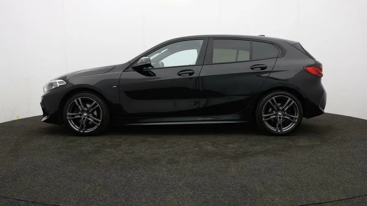 2021-bmw-1-series-15-118i-m-sport-lcp-big-3