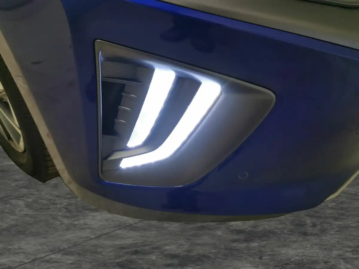 2021-hyundai-ioniq-e-premium-electric-100kw-big-22