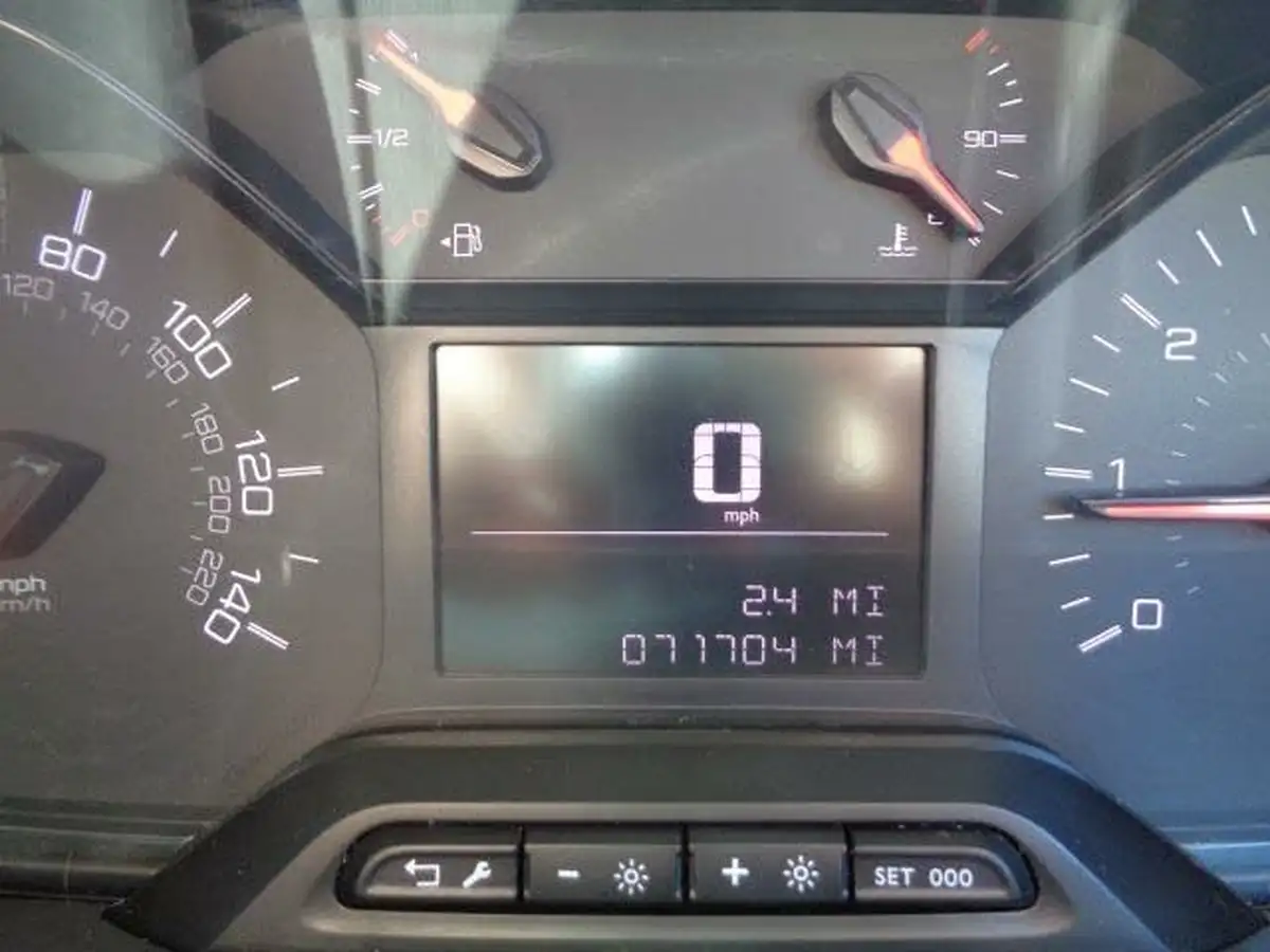 2020-peugeot-partner-15-bluehdi-950-professional-100ps-eu6dt-long-panel-big-18