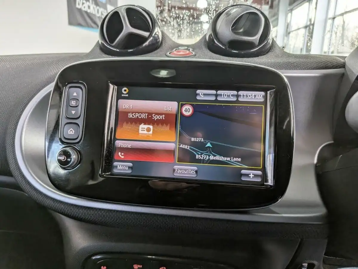 2019-smart-fortwo-eq-prime-premium-coupe-big-11