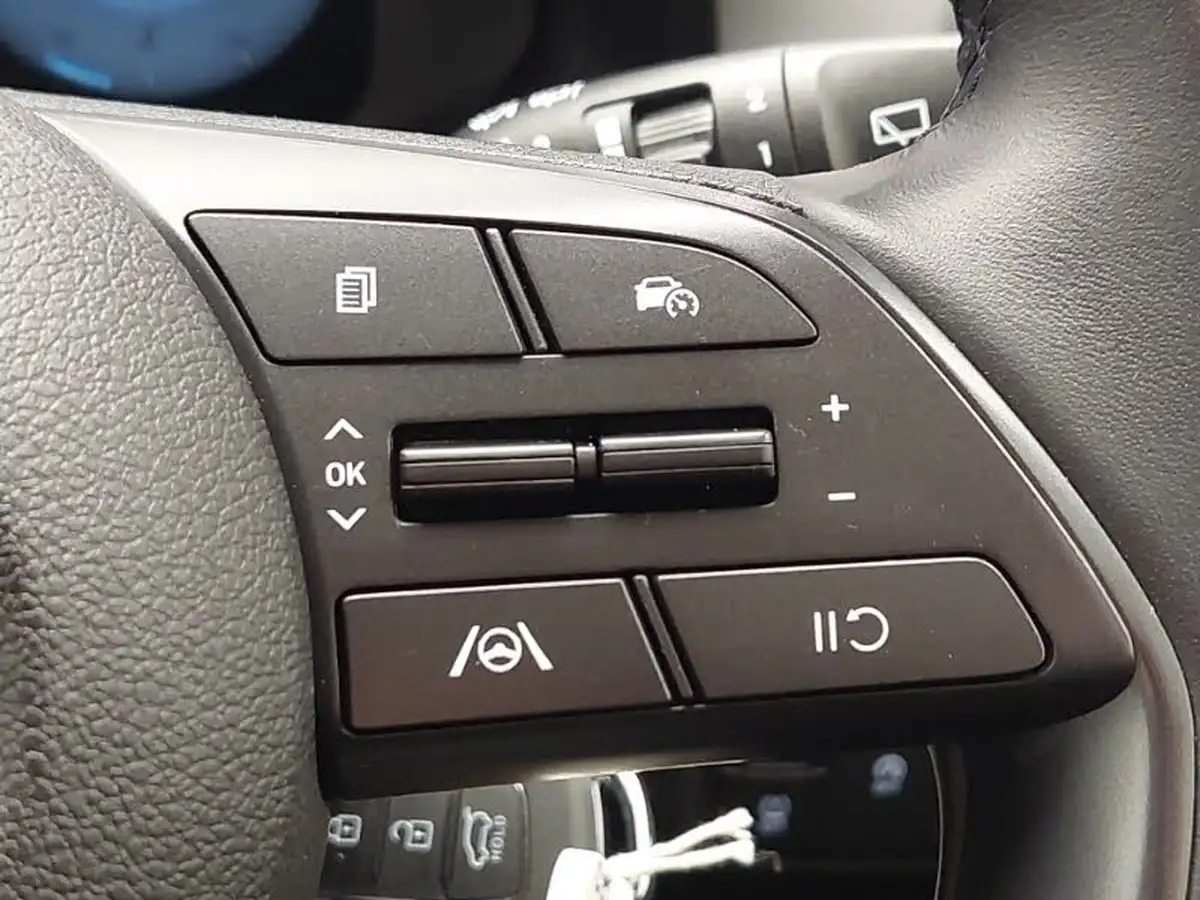 2024-hyundai-i20-10-t-gdi-advance-big-18