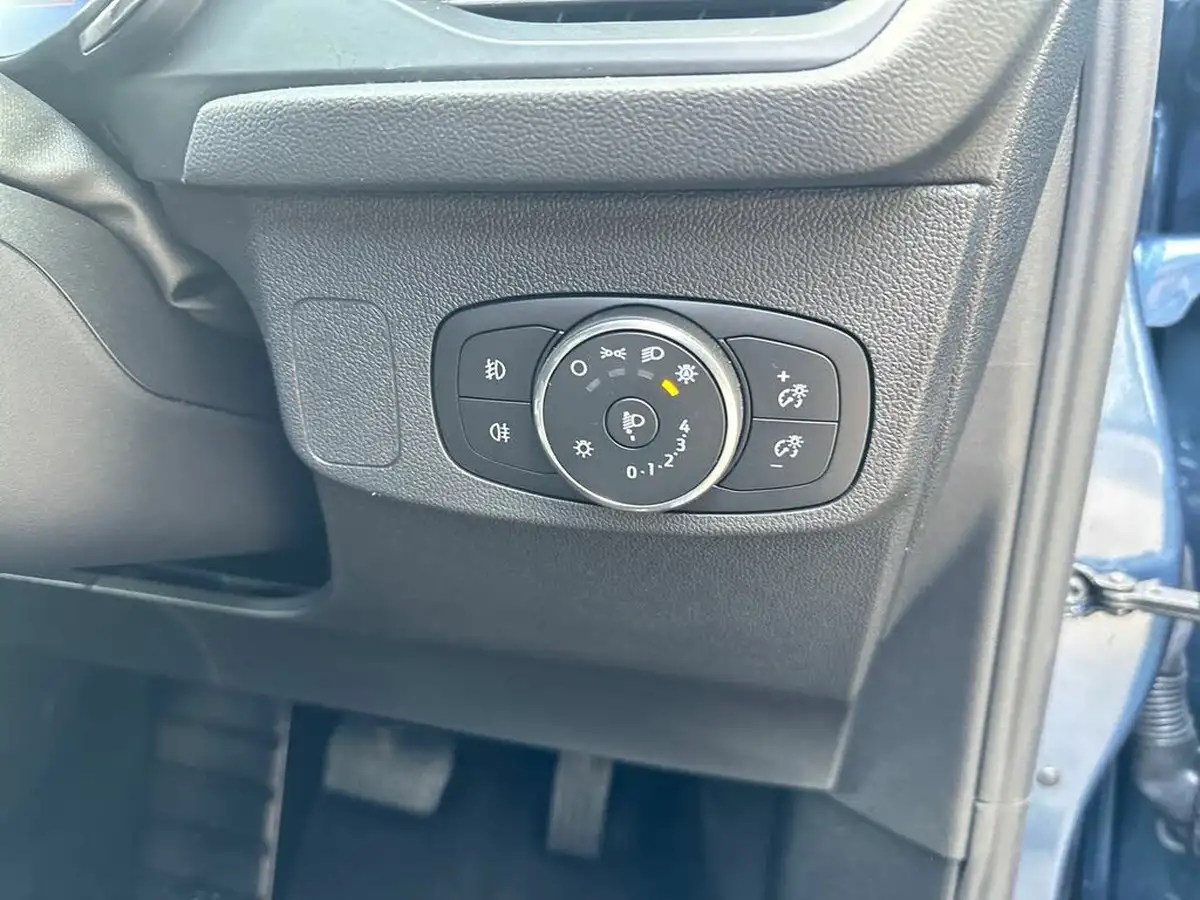 2023-ford-focus-10t-active-x-125ps-hybrid-mhev-estate-powershift-big-22