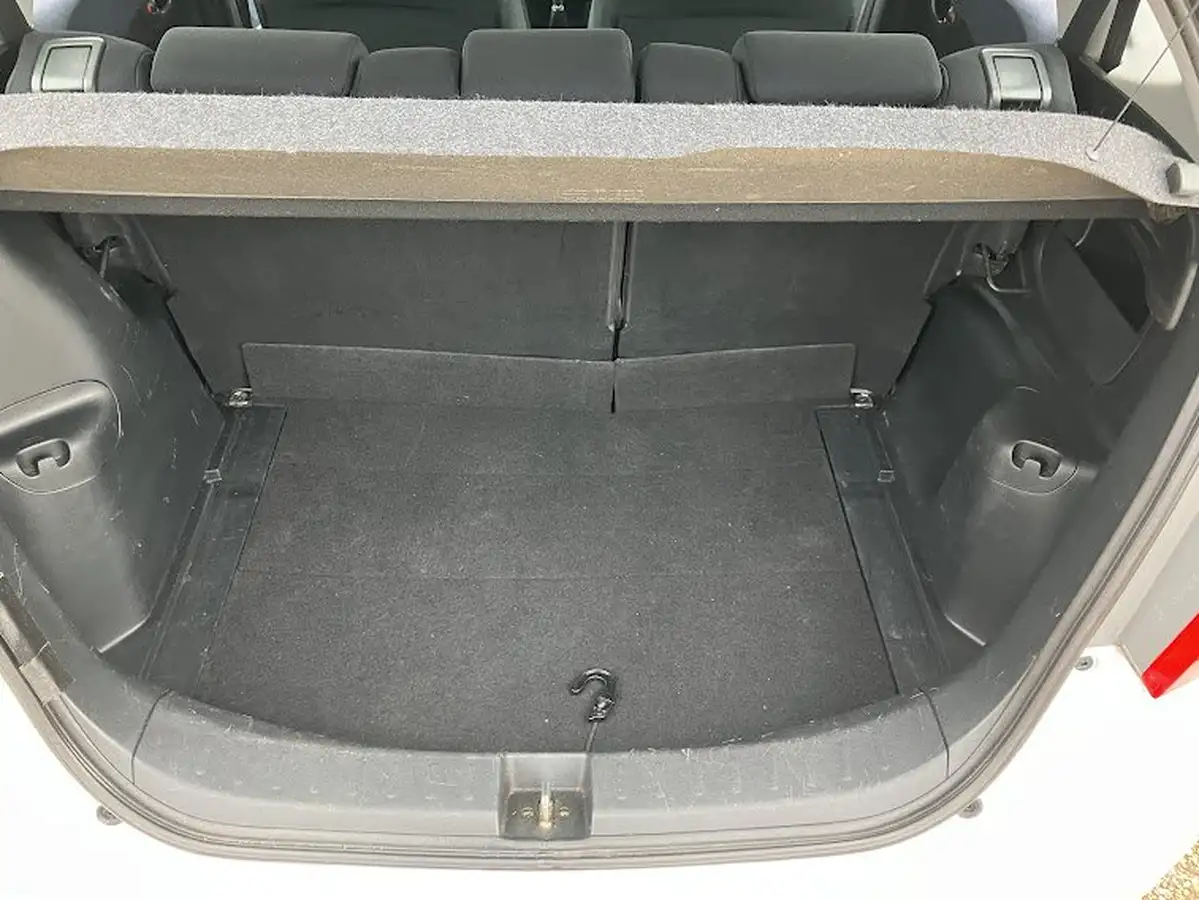 2015-honda-jazz-12-s-big-15