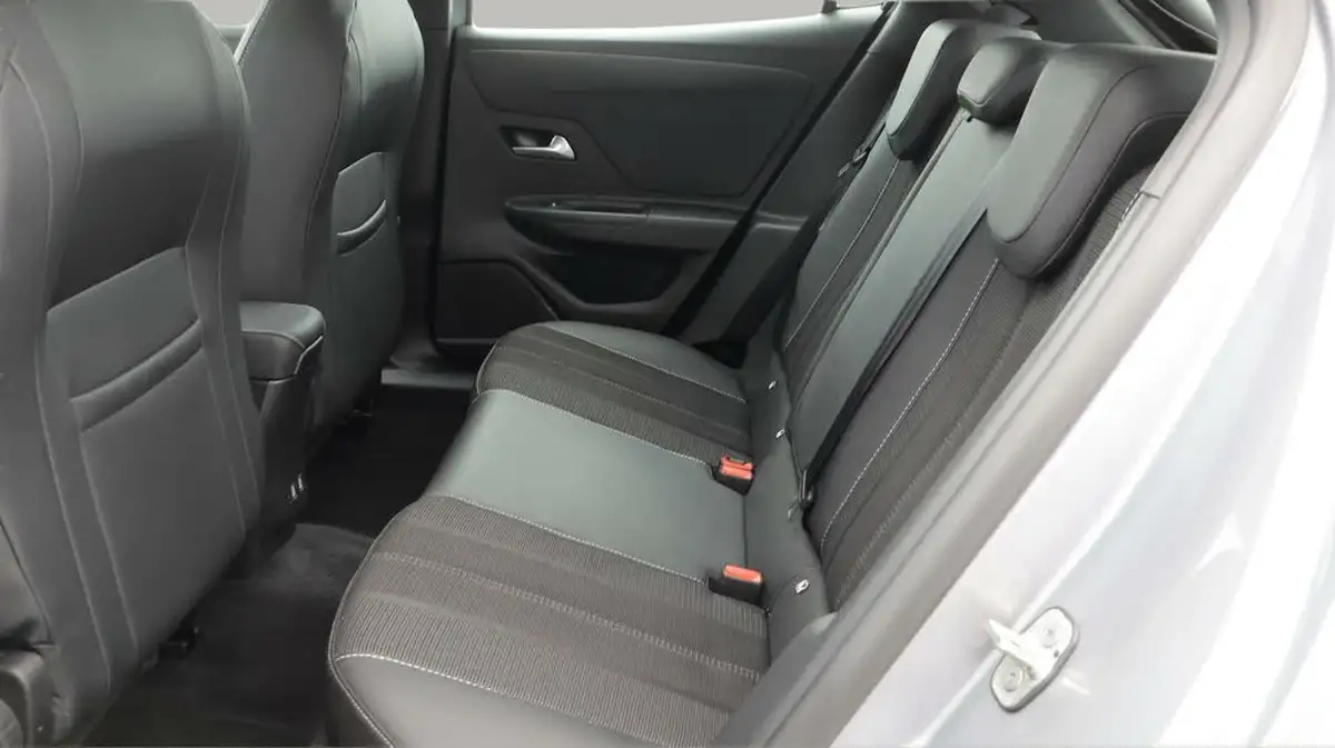 2021-vauxhall-mokka-12-elite-premium-100ps-big-26
