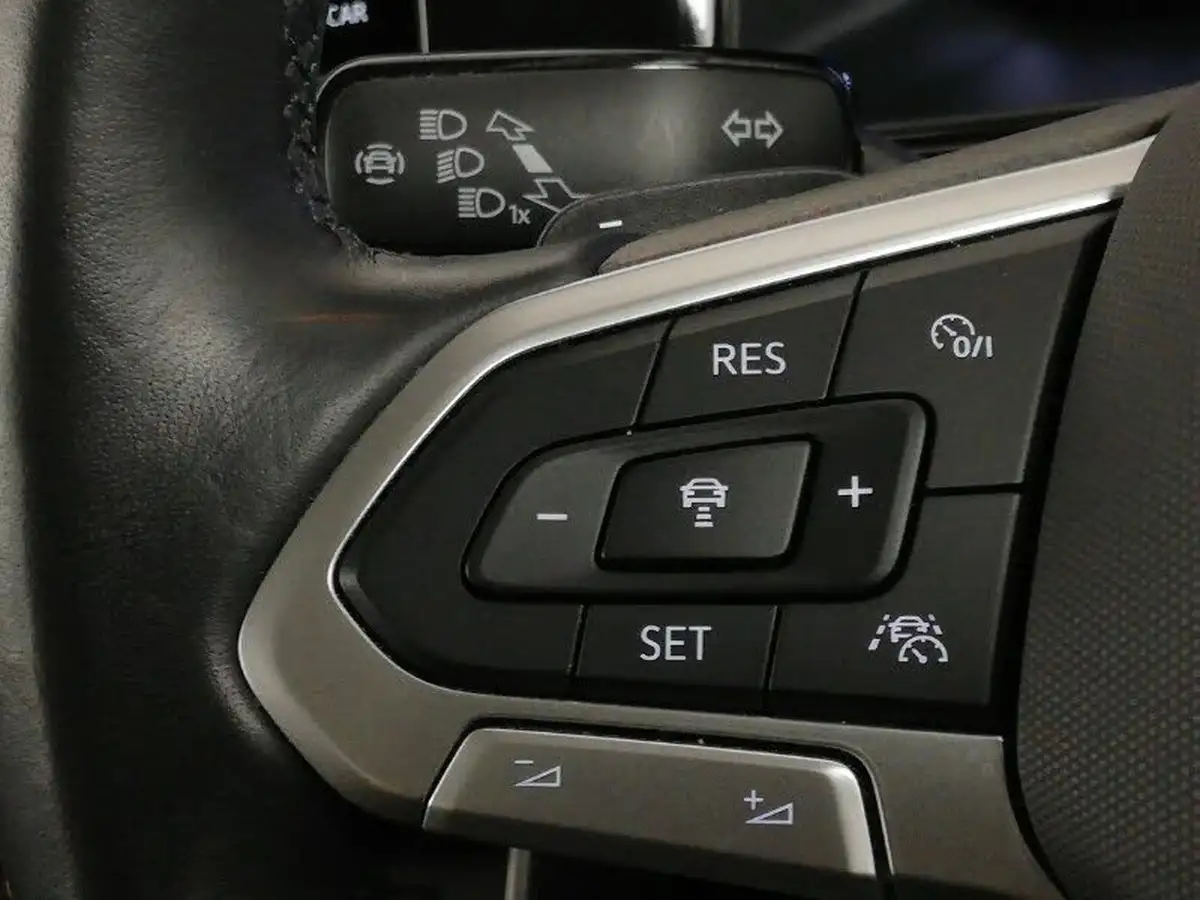 2022-volkswagen-polo-10-tsi-life-dsg-big-15