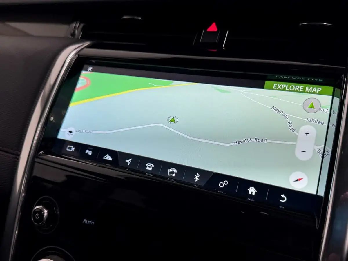 2021-land-rover-discovery-sport-15-p300e-r-dynamic-se-big-40