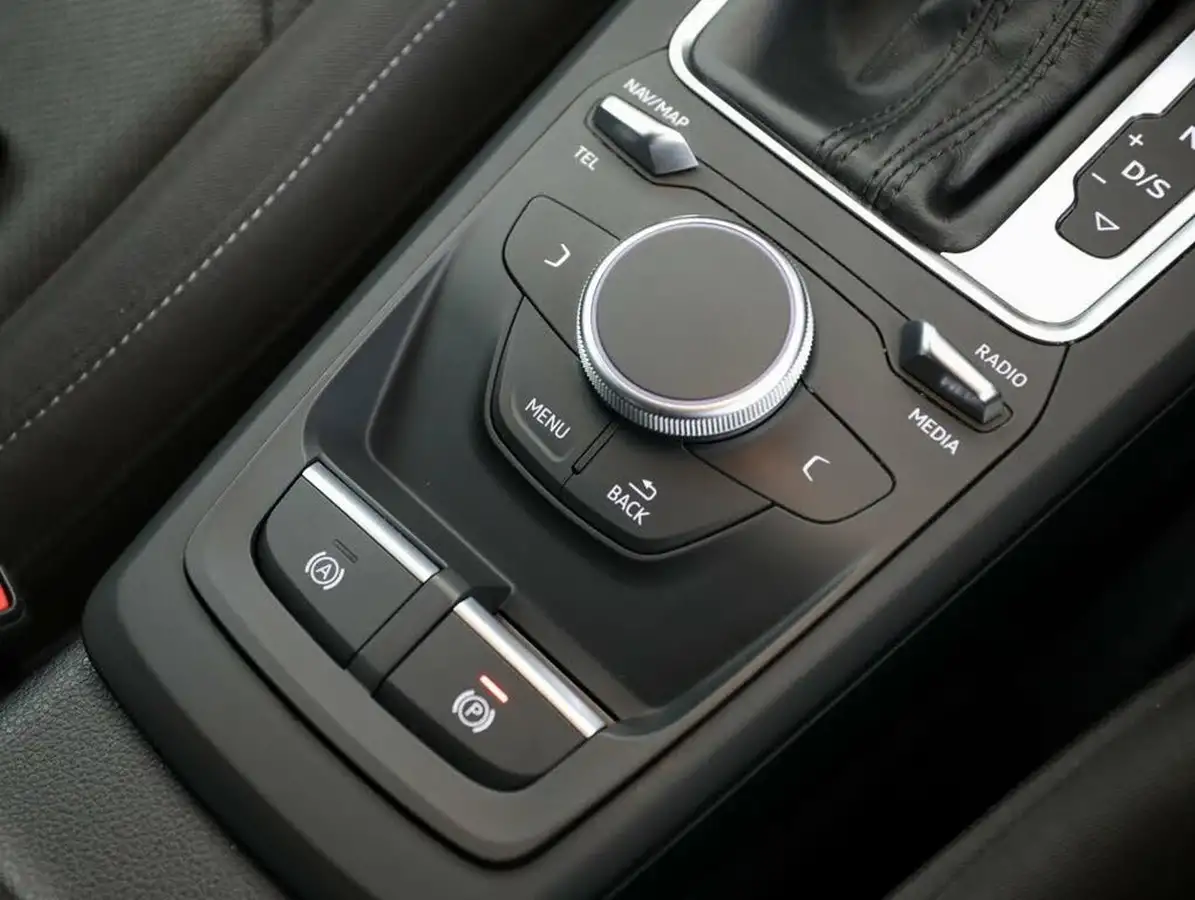 2020-audi-q2-16-30-tdi-sport-s-tronic-big-32