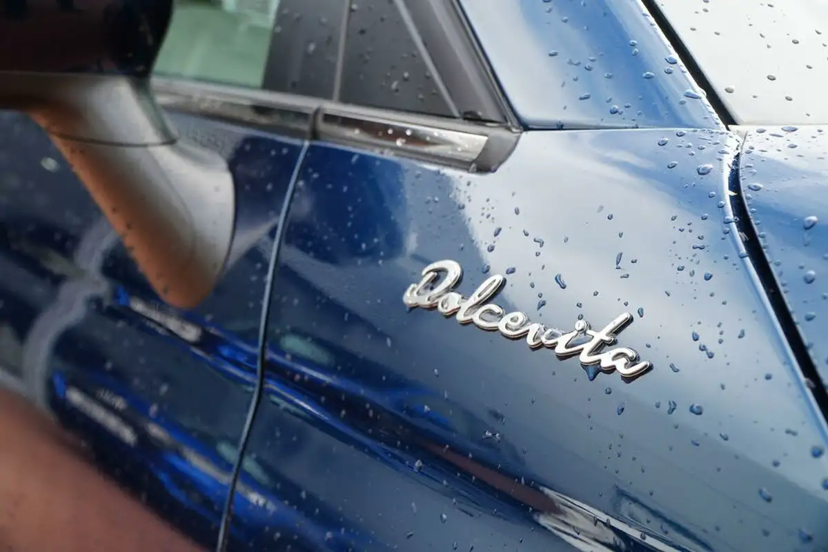 2022-fiat-500-10-dolcevita-big-44