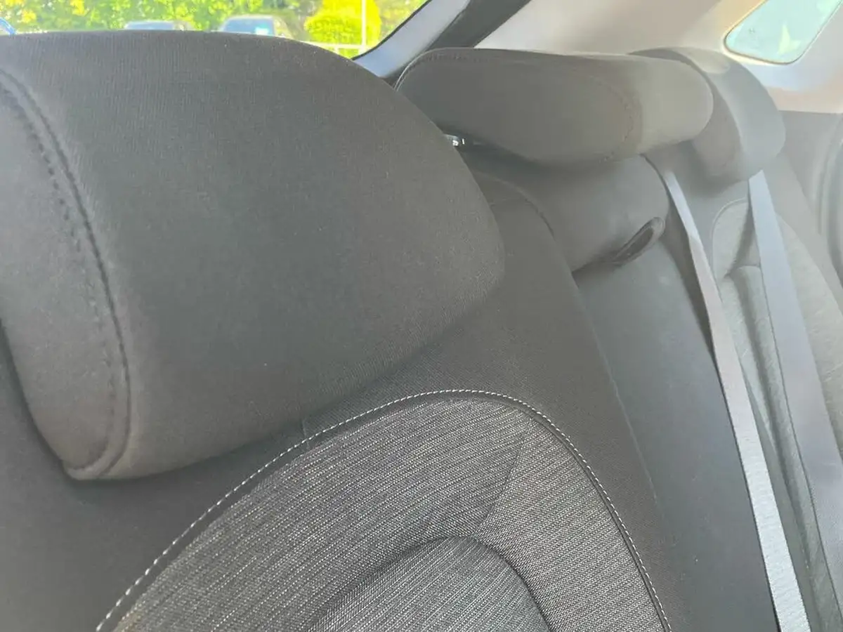 2020-hyundai-kona-e-premium-204ps-big-37