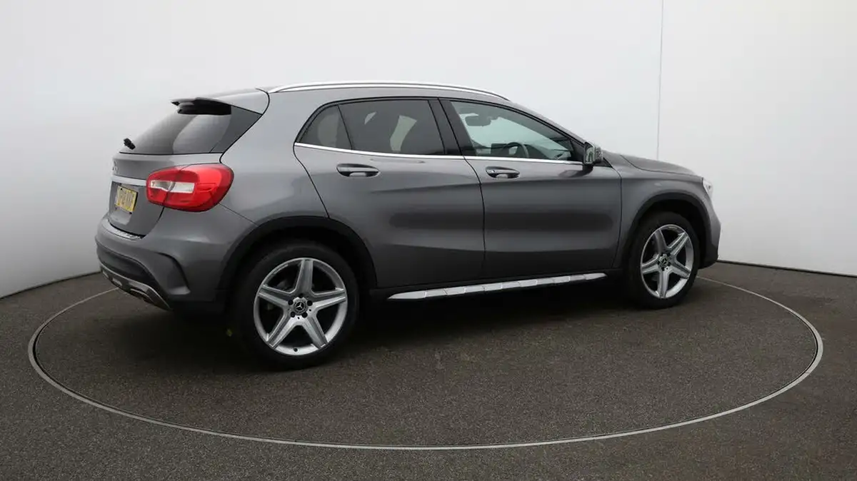 2018-mercedes-benz-gla-class-16-gla-200-amg-line-154bhp-big-42