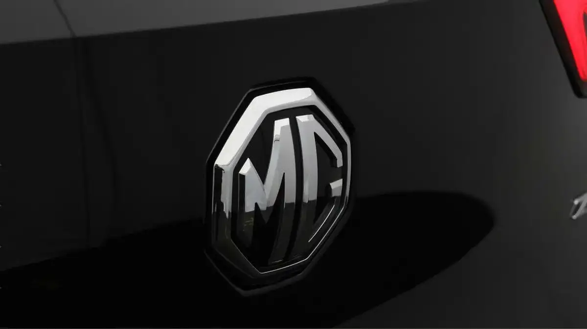 2023-mg-zs-suv-10t-gdi-excite-big-19