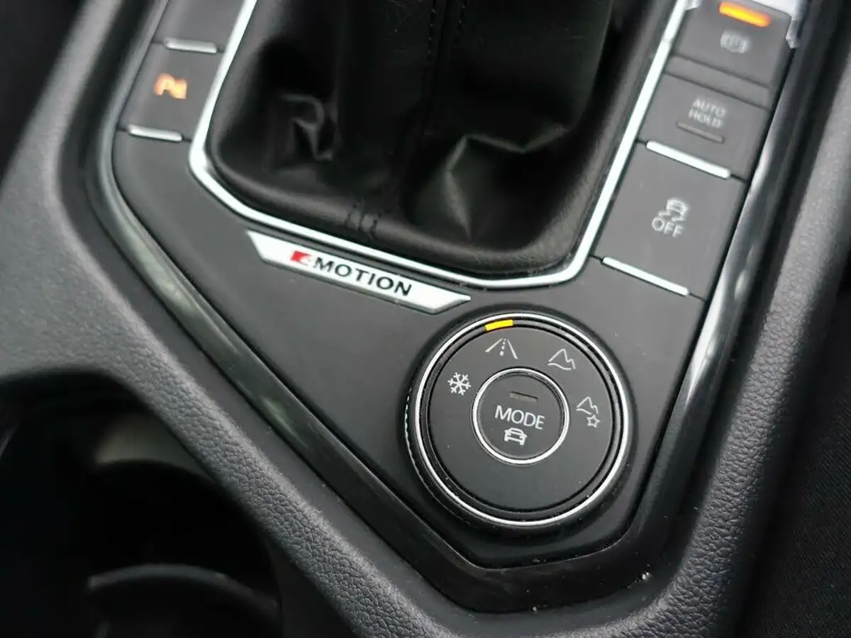 2017-volkswagen-tiguan-20tdi-sel-150ps-4motion-bmt-ss-big-29