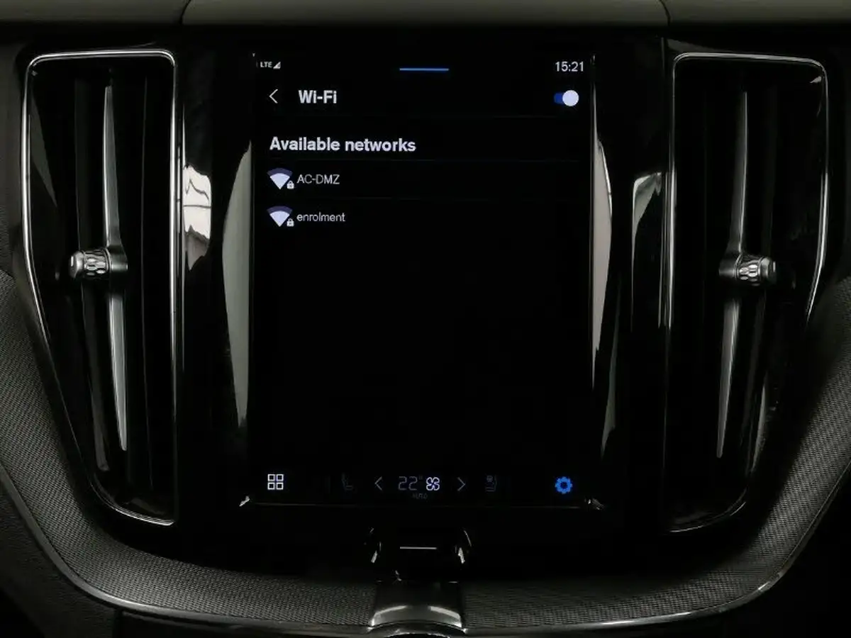 2023-volvo-xc60-20-b5-plus-big-13