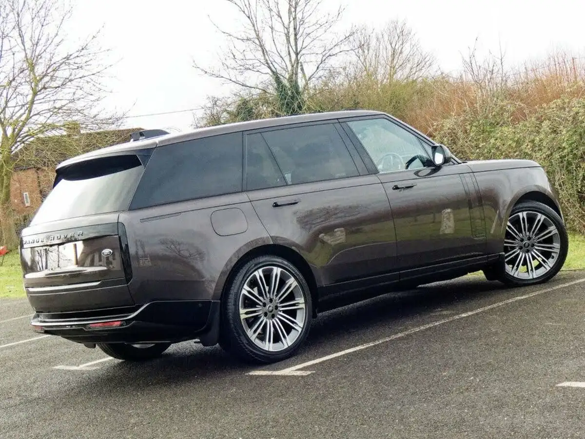 2022-land-rover-range-rover-30-d350-autobiography-big-8