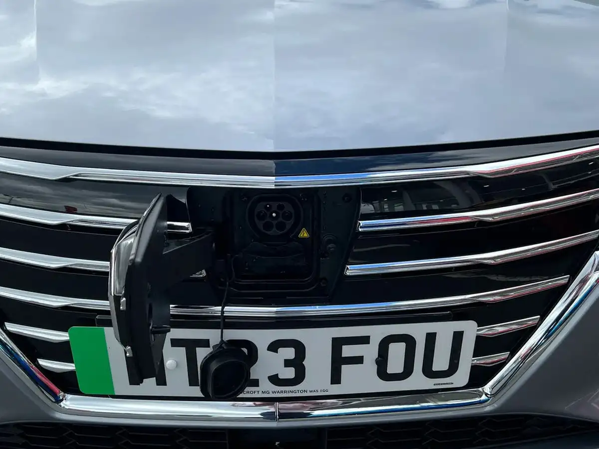 2023-mg-mg5-e-excite-ev-big-6