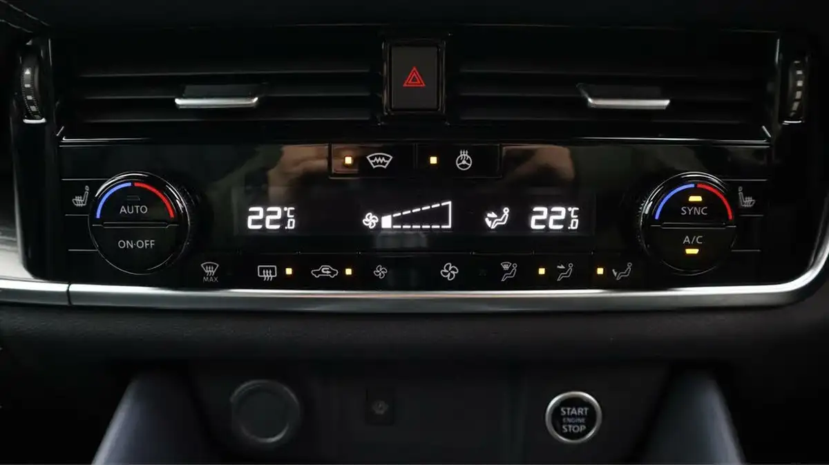2022-nissan-qashqai-13-dig-t-tekna-big-12