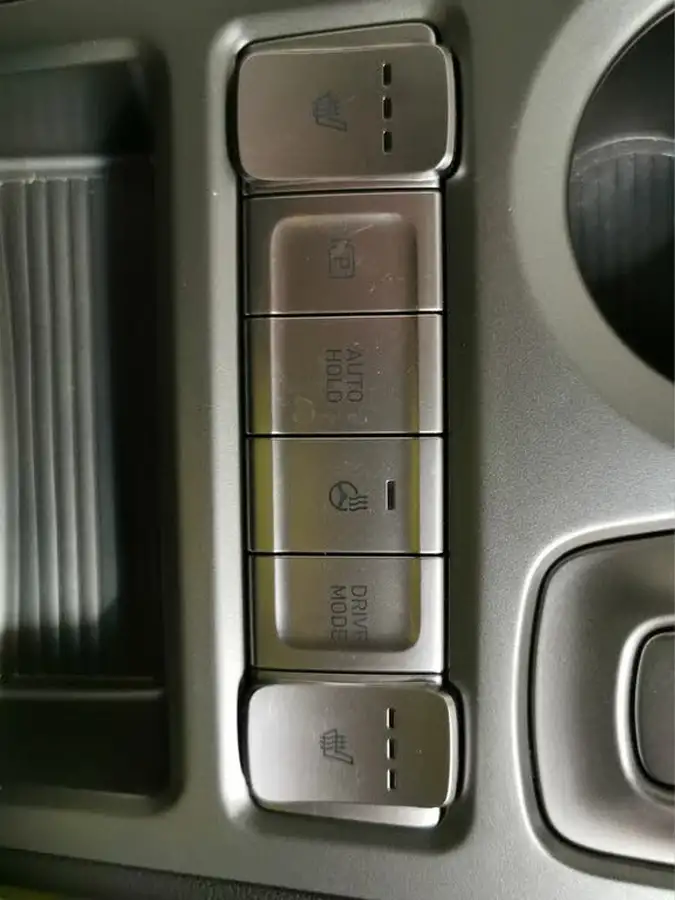 2022-hyundai-kona-e-premium-204ps-64kwh-7kw-obc-big-19