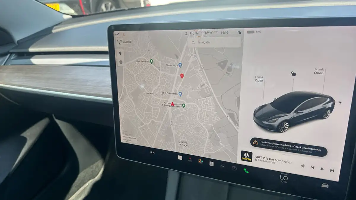 2021-tesla-model-3-e-long-range-awd-big-23