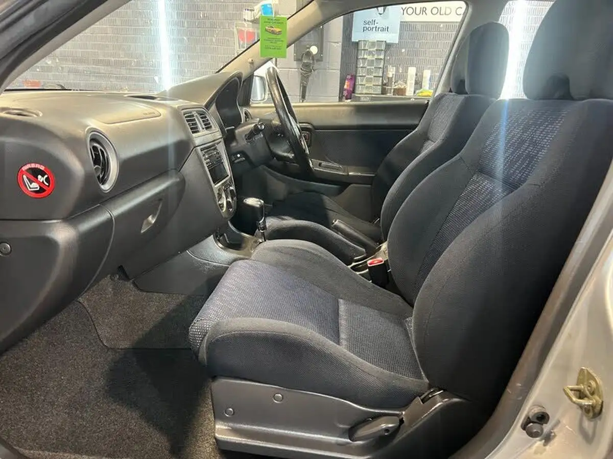 2002-subaru-impreza-20-gx-saloon-4d-auto-big-21